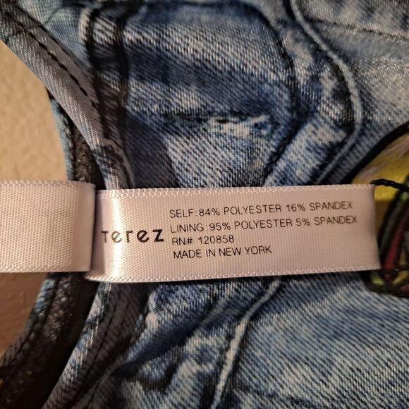 Terez Pocket Print One-Piece Swimsuit Size 14 - Picture 2 of 7